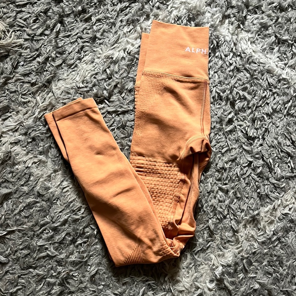 Alphalete hall legging